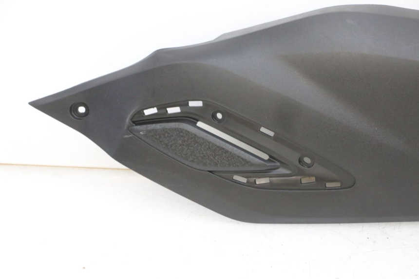 photo de RECHTER VOETSTEUNVERBINDING YAMAHA TRICITY 300 (2020 - 2024) - Visuele inspectie