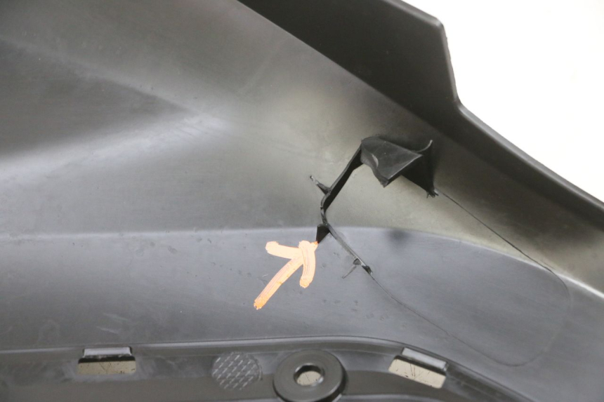 photo de RECHTER VOETSTEUNVERBINDING YAMAHA TRICITY 300 (2020 - 2024) - Technische close-up