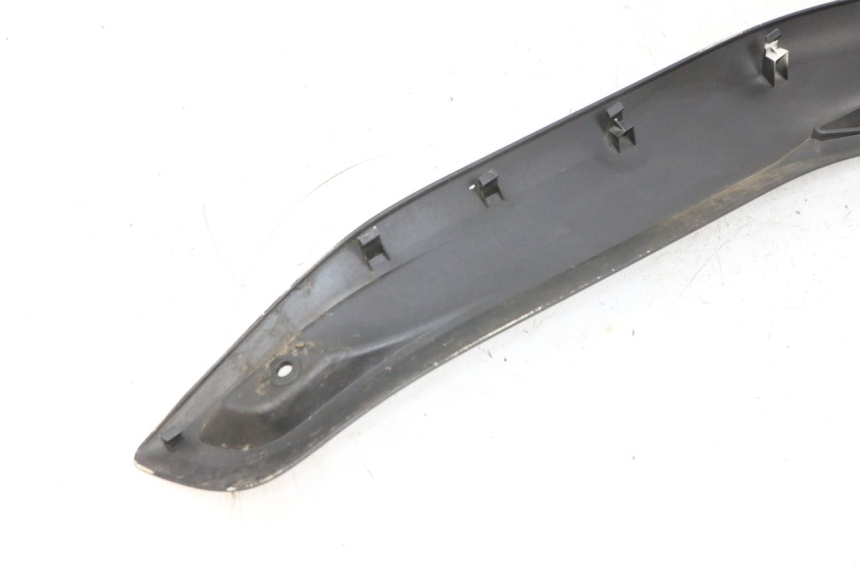 photo de RECHTER VOETSTEUNVERBINDING YAMAHA X-MAX XMAX 125 (2010 - 2013) - Zoom op gebruiksstaat