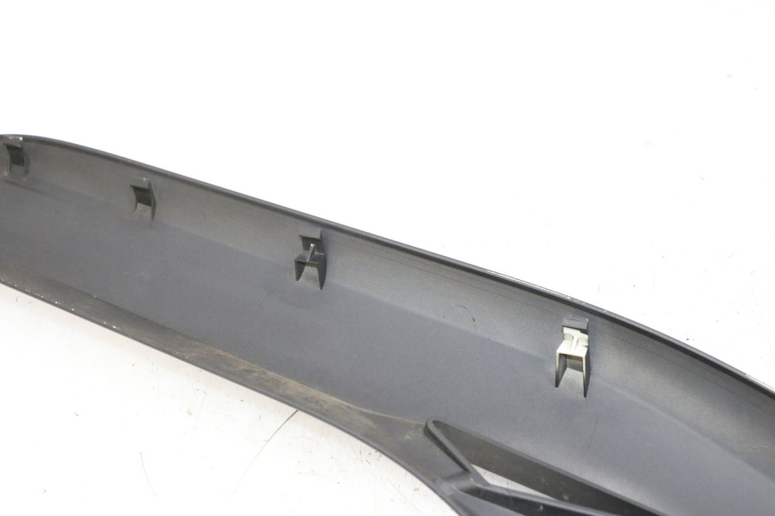 photo de RECHTER VOETSTEUNVERBINDING YAMAHA X-MAX XMAX 125 (2010 - 2013) - Andere kijkhoek