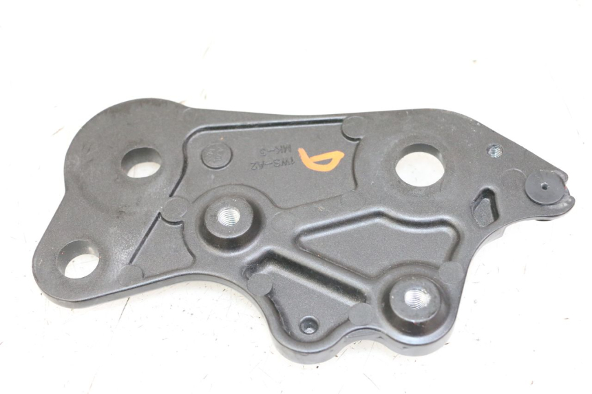 photo de RECHTSE VOETSTEUNVERBINDING YAMAHA TRACER 7 700 (2020 - 2024) - Zoom op gebruiksstaat