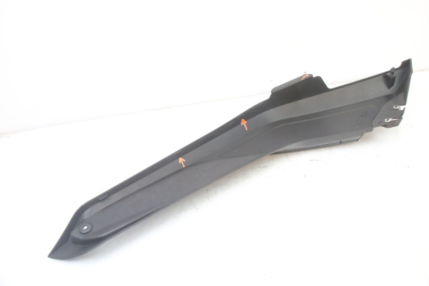 photo de RECHTER VOETSTEUNVERBINDING YAMAHA YP X-MAX XMAX 400 (2014 - 2017) - Technische close-up