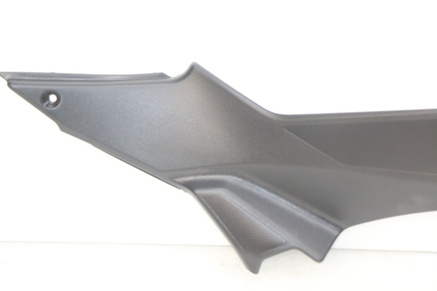 photo de RECHTS VOETSTEUNVERBINDING KAWASAKI Z 650 (2016 - 2019) - Bevestigingspunten