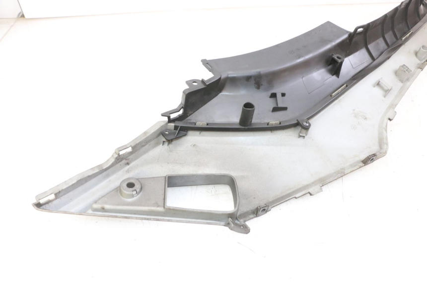 photo de LINKS VOETSTEUNVERBINDING KYMCO X-TOWN XTOWN 125 (2016 - 2021) - Andere kijkhoek