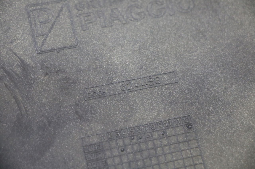 photo de LINKS VOETSTEUNVERBINDING PIAGGIO MP3 125 (2006 - 2014) - Technische close-up