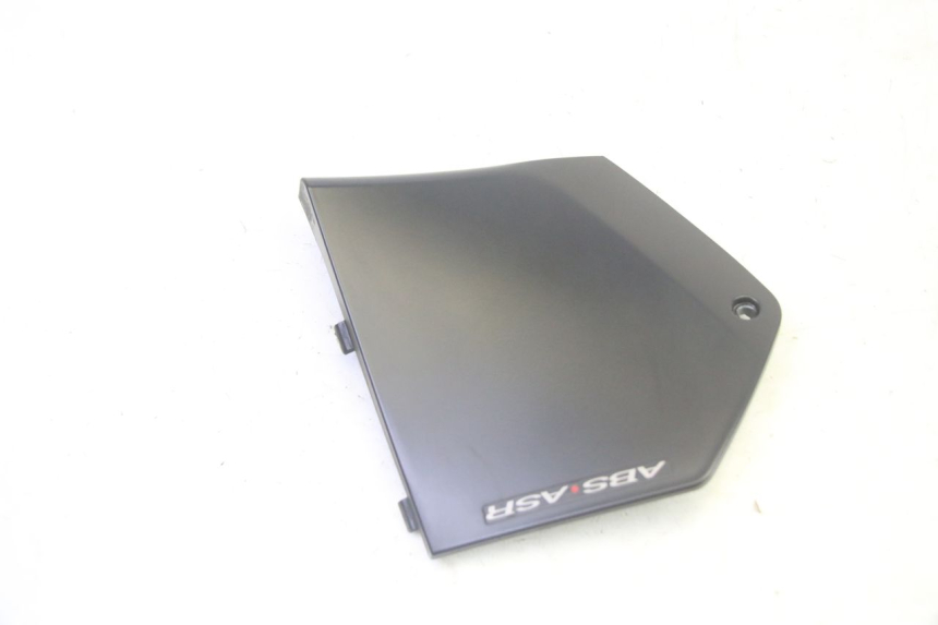 photo de LINKS VOETSTEUNVERBINDING PIAGGIO MP3 500 (2016 - 2018) - Detail van het onderdeel