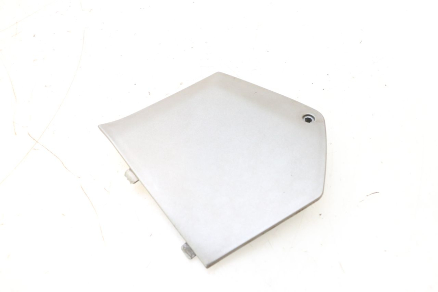 photo de LINKS VOETSTEUNVERBINDING PIAGGIO MP3 125 (2006 - 2014) - Detail van het onderdeel