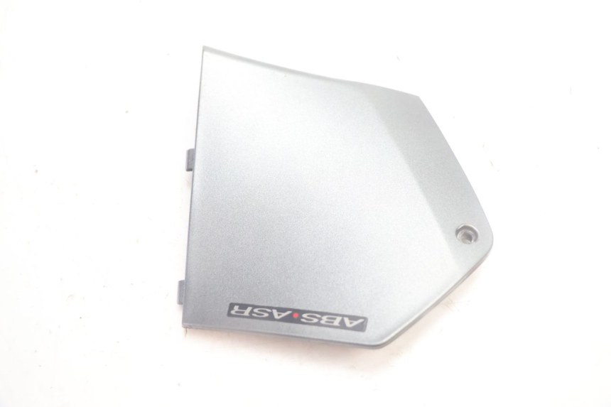 photo de LINKS VOETSTEUNVERBINDING PIAGGIO MP3 500 (2016 - 2018) - Detail van het onderdeel