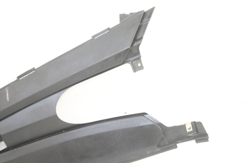 photo de LINKS VOETSTEUNVERBINDING GILERA RUNNER SP 50 (2006 - 2008) - Zoom op gebruiksstaat