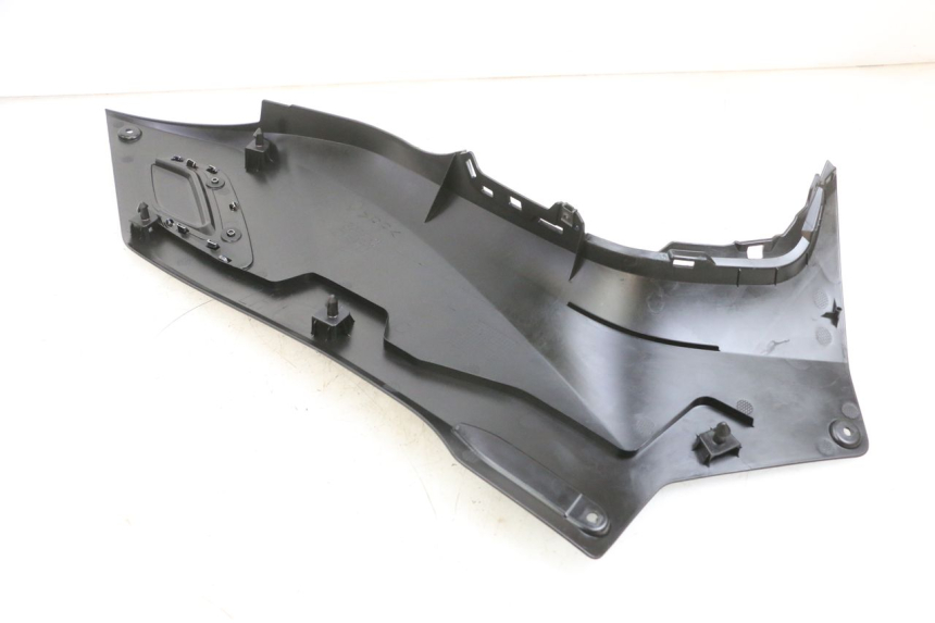 photo de LINKS VOETSTEUNVERBINDING YAMAHA TRICITY 300 (2020 - 2024) - Andere kijkhoek