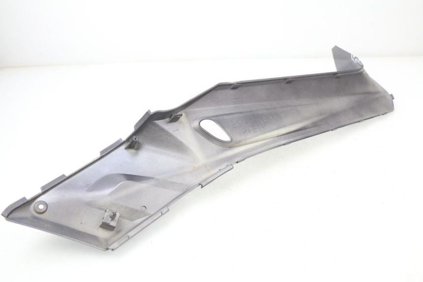 photo de LINKS VOETSTEUNVERBINDING YAMAHA XMAX X-MAX 125 (2006 - 2009) - Technische close-up