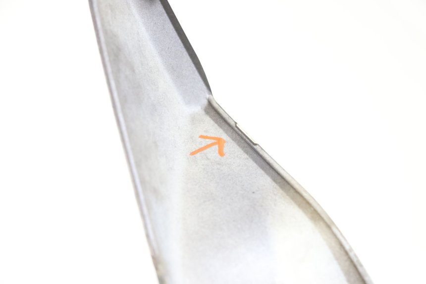 photo de LINKS VOETSTEUNVERBINDING YAMAHA XMAX X-MAX 125 (2006 - 2009) - Andere kijkhoek