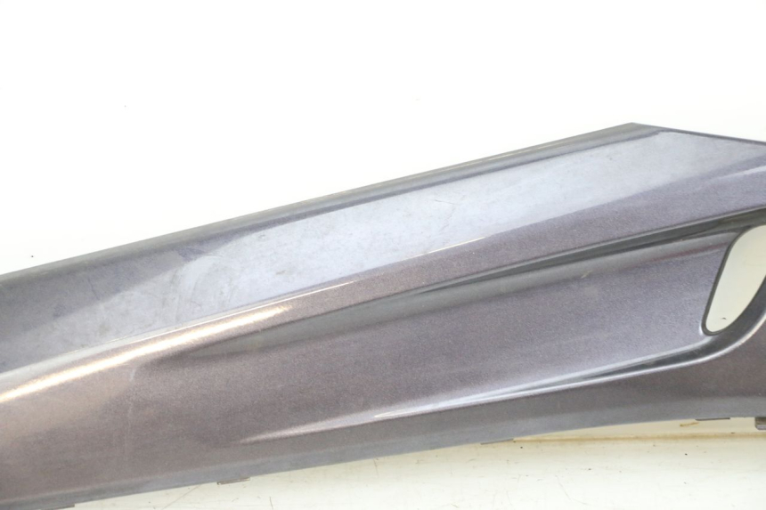 photo de LINKS VOETSTEUNVERBINDING YAMAHA XMAX X-MAX 125 (2006 - 2009) - Kenmerkende details