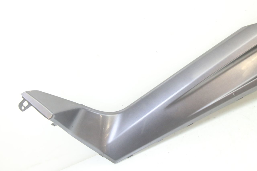 photo de LINKS VOETSTEUNVERBINDING YAMAHA XMAX X-MAX 125 (2006 - 2009) - Detail van het onderdeel