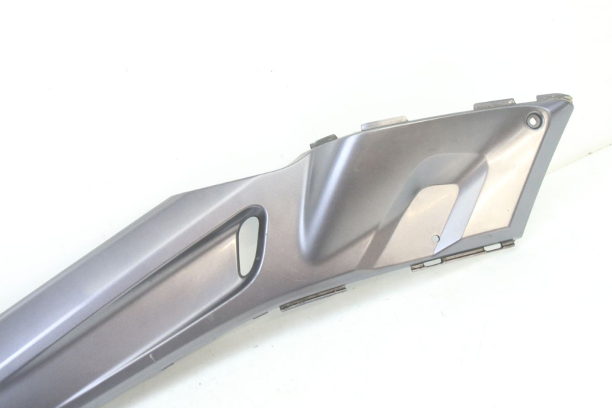 photo de LINKS VOETSTEUNVERBINDING YAMAHA XMAX X-MAX 125 (2006 - 2009) - Zoom op gebruiksstaat