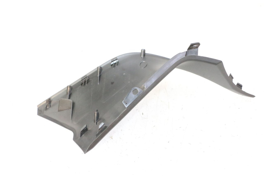 photo de LINKS VOETSTEUNVERBINDING YAMAHA XMAX X-MAX 125 (2021 - 2025) - Zoom op gebruiksstaat