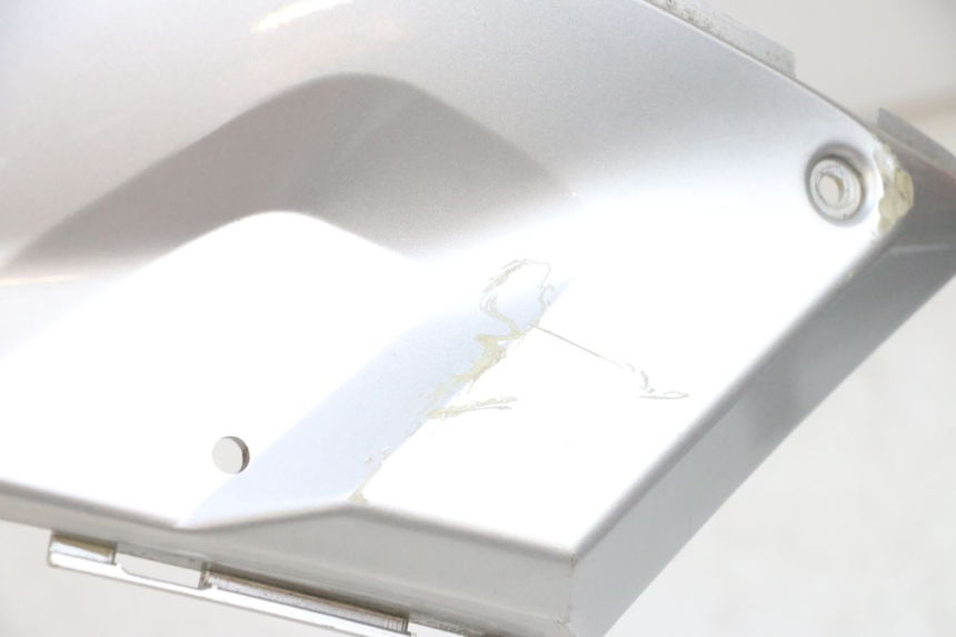 photo de LINKS VOETSTEUNVERBINDING YAMAHA XMAX X-MAX 125 (2006 - 2009) - Detail van het onderdeel