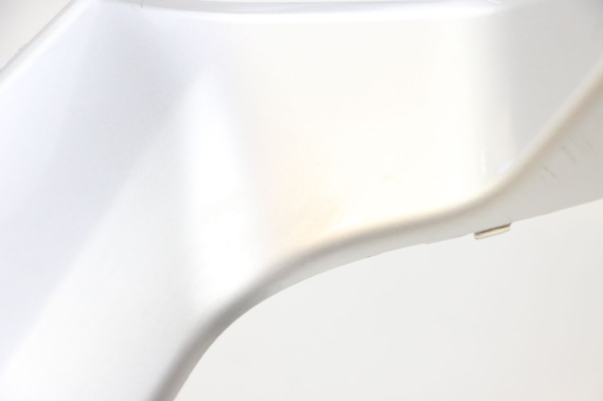 photo de LINKS VOETSTEUNVERBINDING YAMAHA XMAX X-MAX 125 (2006 - 2009) - Zoom op gebruiksstaat