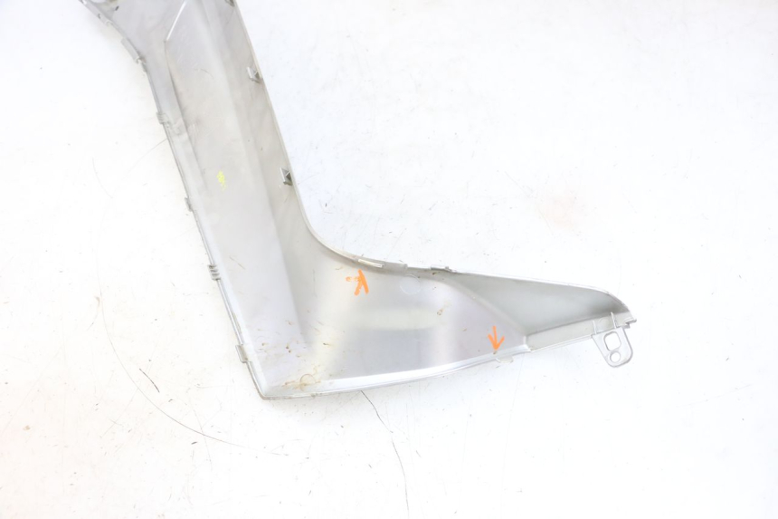 photo de LINKS VOETSTEUNVERBINDING YAMAHA XMAX X-MAX 125 (2006 - 2009) - Staat van het oppervlak