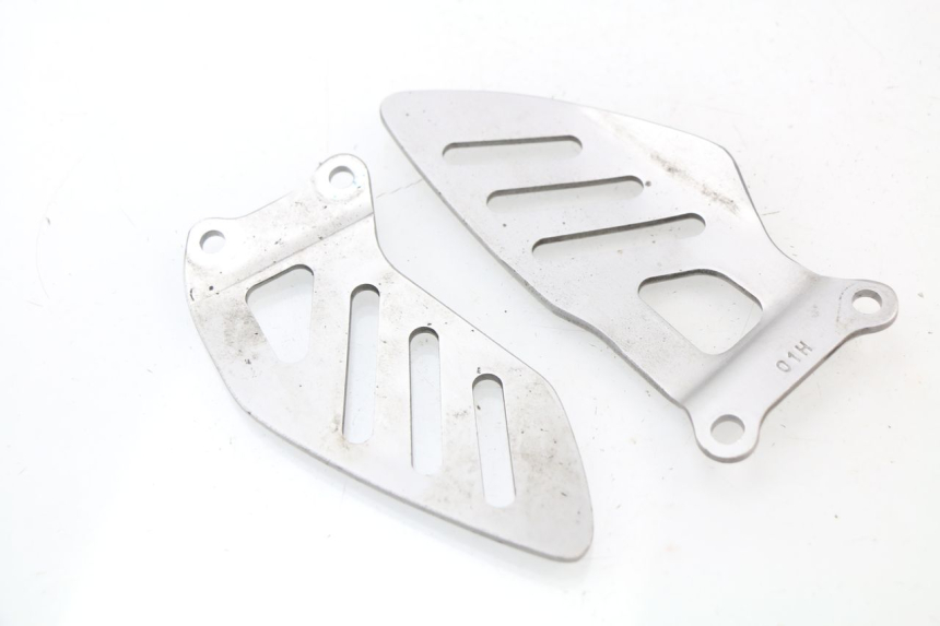 photo de VOETSTEUNVERBINDING SUZUKI GSX-R GSXR 600 (2008 - 2010) - Detail van het onderdeel