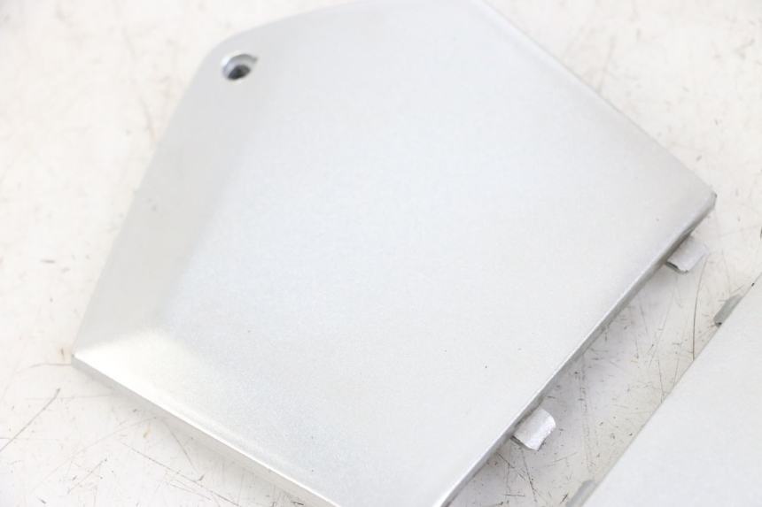 photo de VOETSTEUNVERBINDING PIAGGIO MP3 LT 300 (2010 - 2016) - Technische close-up