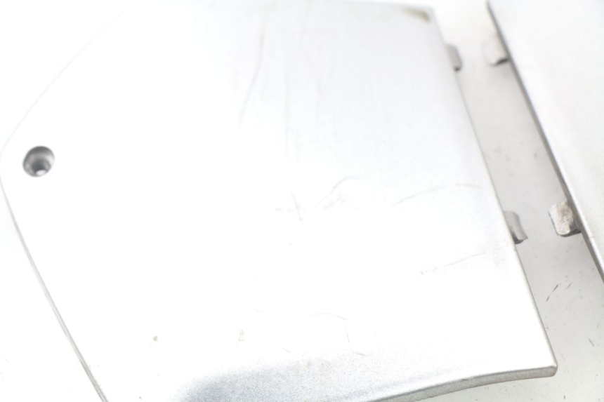 photo de VOETSTEUNVERBINDING PIAGGIO MP3 125 (2006 - 2014) - Technische close-up
