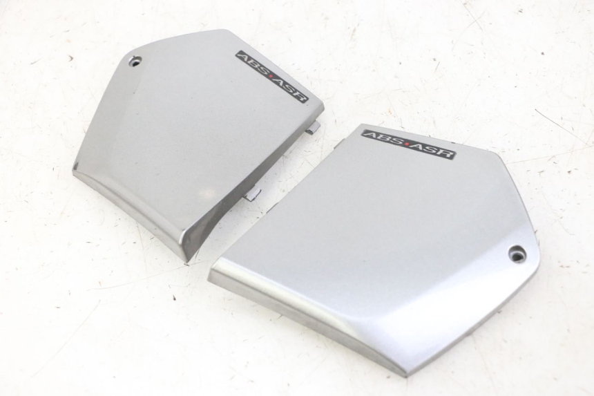 photo de VOETSTEUNVERBINDING PIAGGIO MP3 500 (2014 - 2017) - Hoofdaanzicht