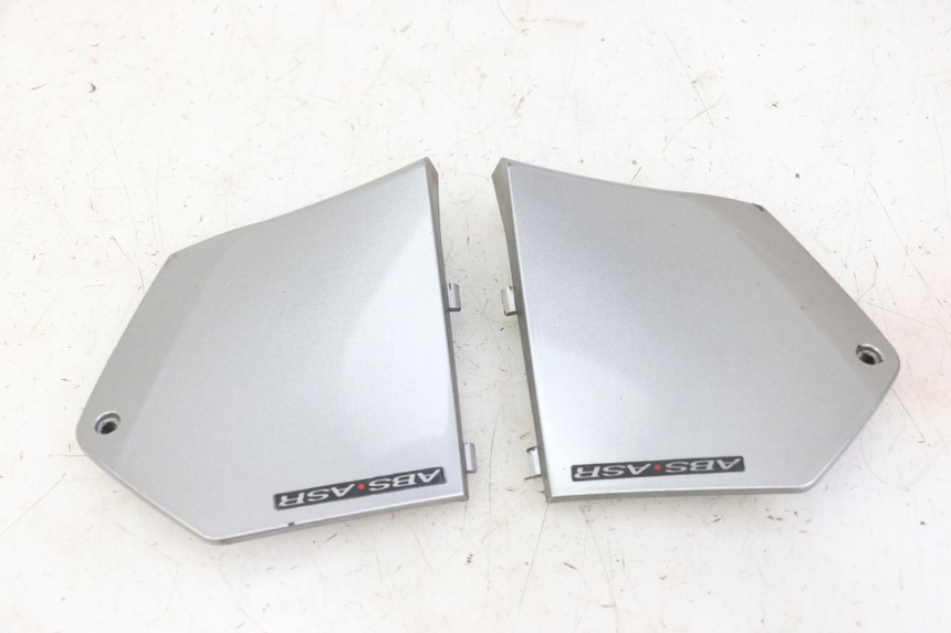 photo de VOETSTEUNVERBINDING PIAGGIO MP3 500 (2014 - 2017) - Detail van het onderdeel