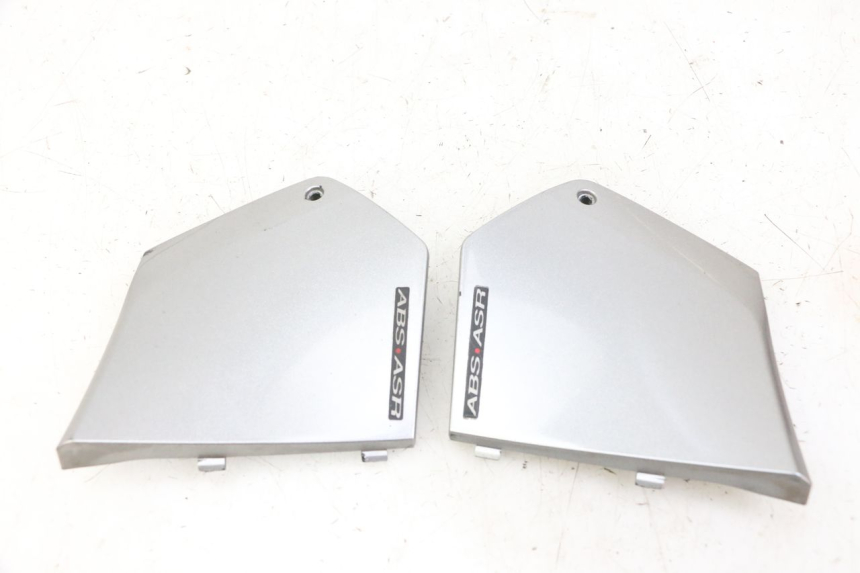 photo de VOETSTEUNVERBINDING PIAGGIO MP3 500 (2014 - 2017) - Andere kijkhoek