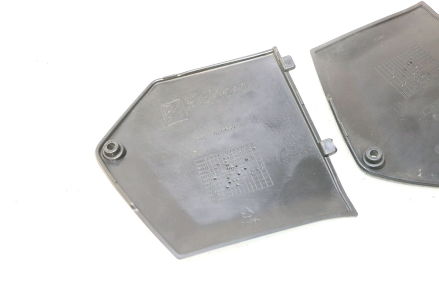 photo de VOETSTEUNVERBINDING PIAGGIO MP3 500 (2011 - 2015) - Bevestigingspunten