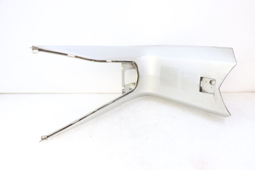 photo de VOETSTEUNVERBINDING PEUGEOT SATELIS 125 (2006 - 2009) - Kenmerkende details