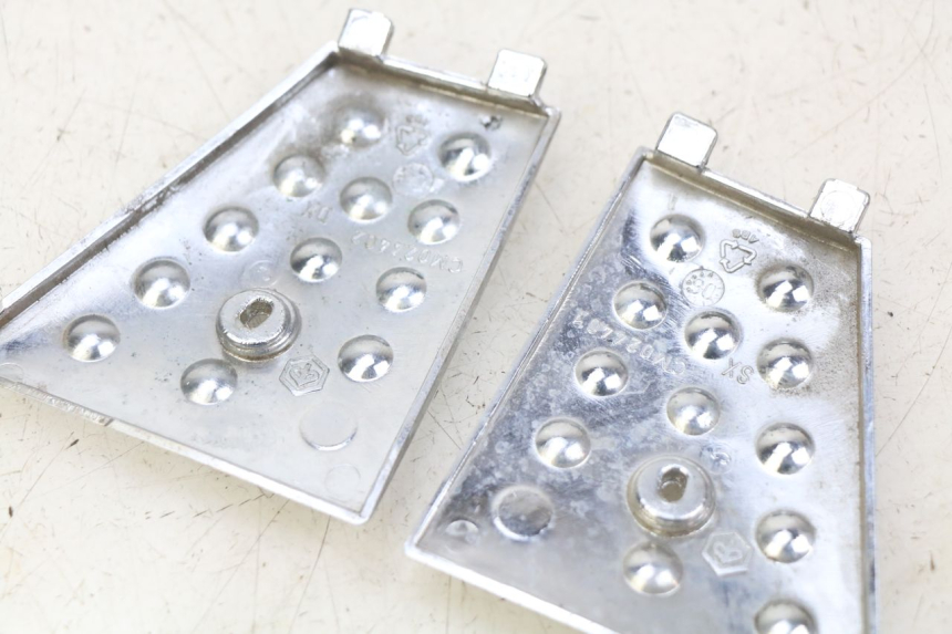 photo de VOETSTEUNVERBINDING PIAGGIO X8 125 (2004 - 2007) - Zoom op gebruiksstaat