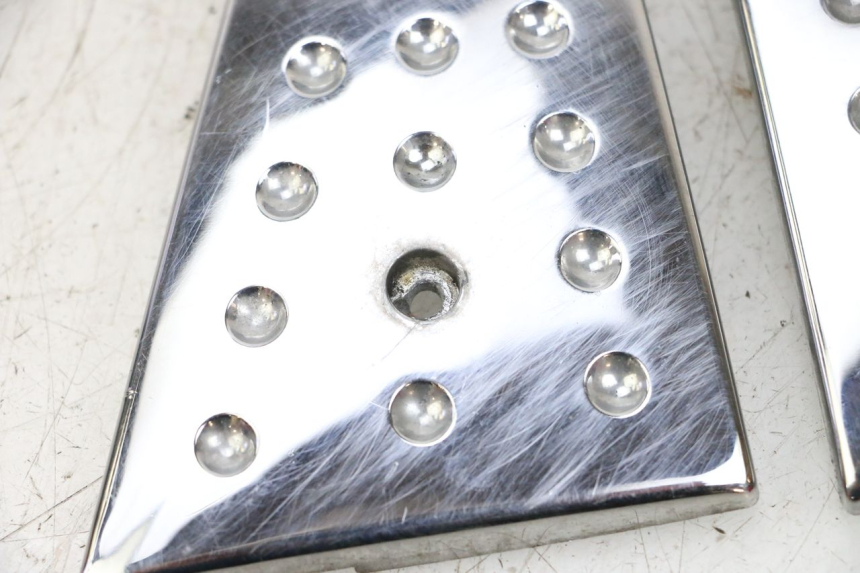 photo de VOETSTEUNVERBINDING PIAGGIO X8 125 (2004 - 2007) - Bevestigingspunten