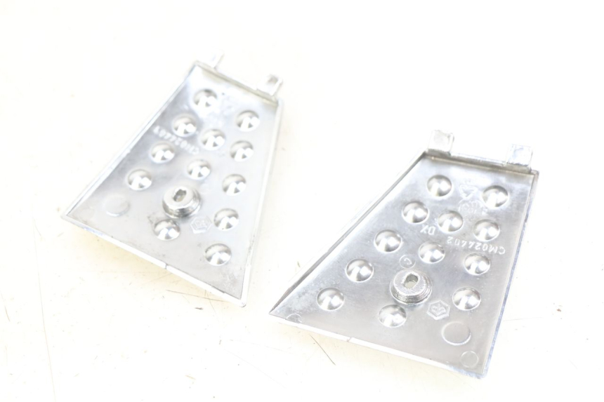 photo de VOETSTEUNVERBINDING PIAGGIO XEVO - X EVO 125 (2007 - 2017) - Detail van het onderdeel