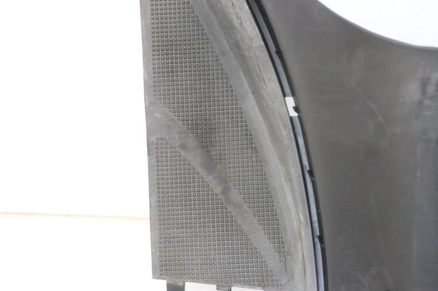 photo de VOETSTEUNVERBINDING YAMAHA YP MAJESTY 125 (2007 - 2010) - Focus op structuur