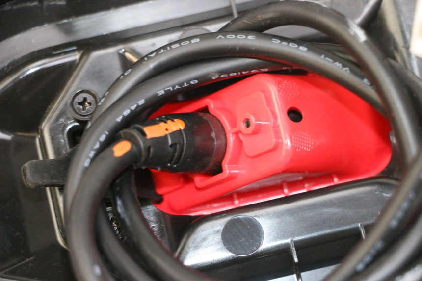 photo de VOETSTEUNVERBINDING SEGWAY NINEBOT ZT3 PRO 1 - Staat van het oppervlak