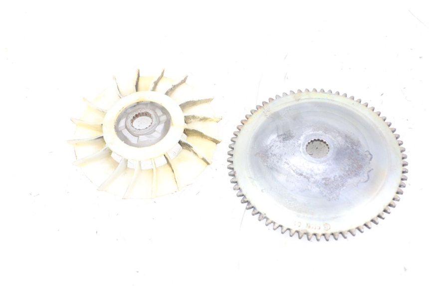 photo de VASTE NAAF GILERA DNA 50 (2000 - 2007) - Zoom op gebruiksstaat