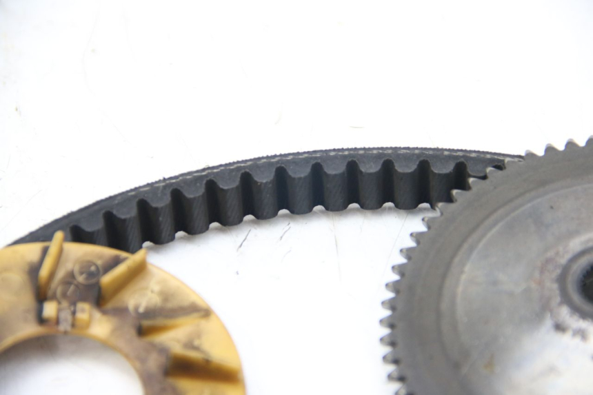 photo de VASTE NAAF PEUGEOT KISBEE 4T 50 (2018 - 2022) - Detail van het onderdeel