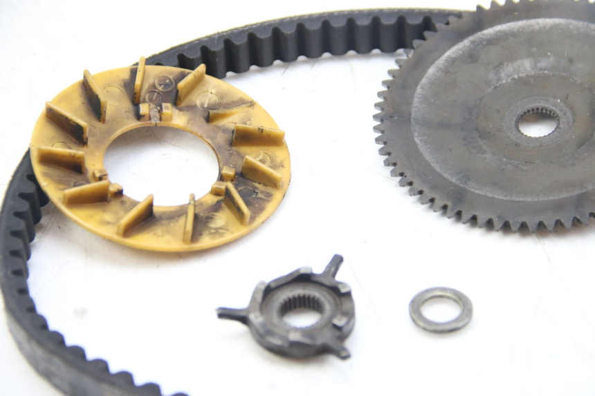 photo de VASTE NAAF PEUGEOT KISBEE 4T 50 (2018 - 2022) - Andere kijkhoek