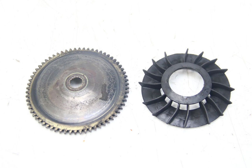 photo de VASTE NAAF PIAGGIO VESPA S 2T 50 (2007 - 2014) - Detail van het onderdeel