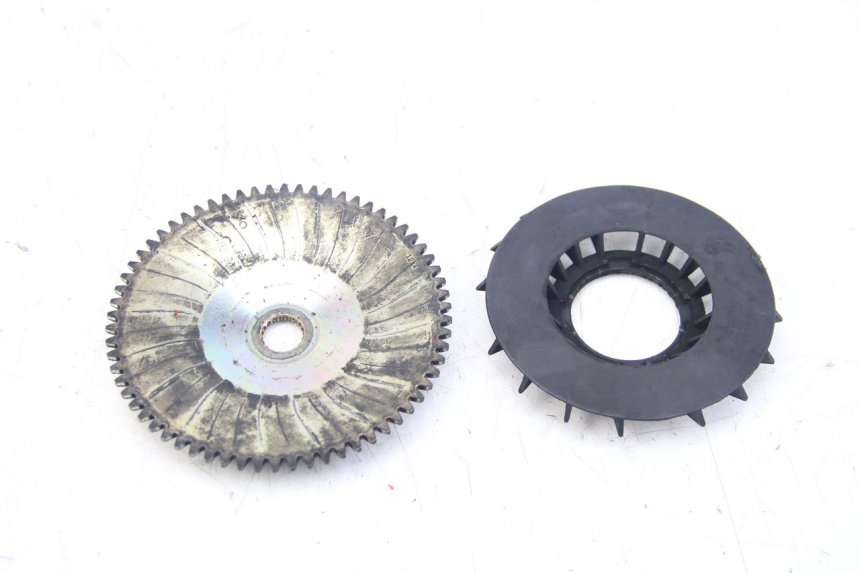 photo de VASTE NAAF PIAGGIO VESPA S 2T 50 (2007 - 2014) - Zoom op gebruiksstaat