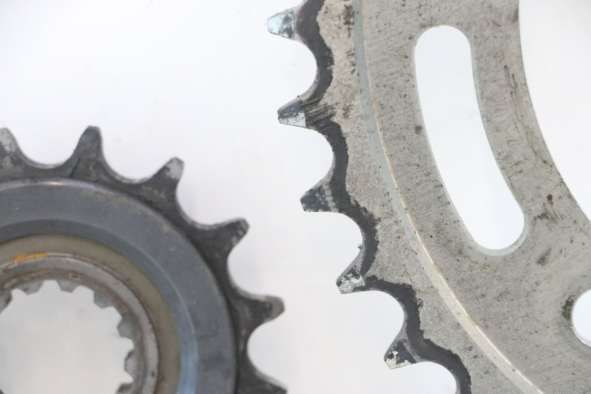photo de KETTINGSET YAMAHA TDM ABS 900 (2002 - 2014) - Technische close-up