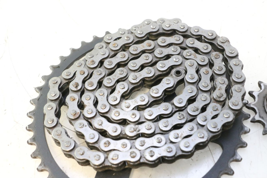 photo de KETTINGSET HONDA XLV VARADERO 125 (2007 - 2012) - Andere kijkhoek