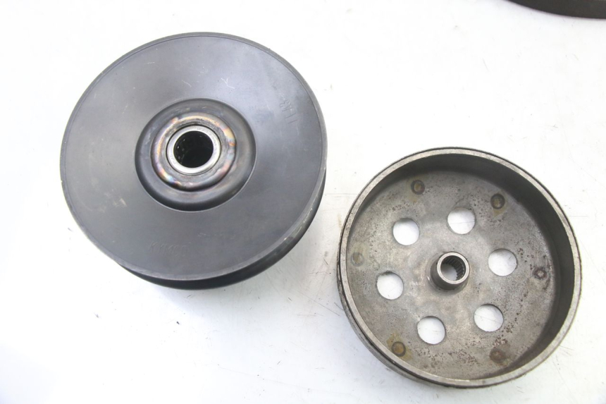 photo de KOPPELING VARIATOR SET KYMCO AGILITY 4T 50 (2018 - 2022) - Bevestigingspunten