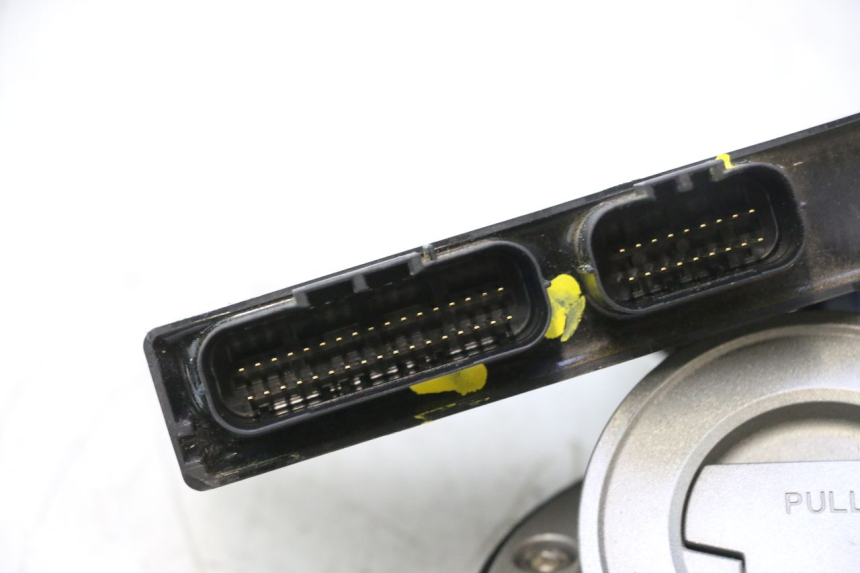 photo de SLOTSET SLEUTEL CDI NEIMAN YAMAHA FZ8 800 (2010 - 2016) - Bevestigingspunten