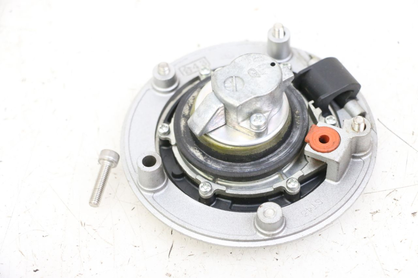 photo de SET SLOTEN SLEUTEL CDI NEIMAN SUZUKI GSR 750 (2011 - 2017) - Focus op structuur