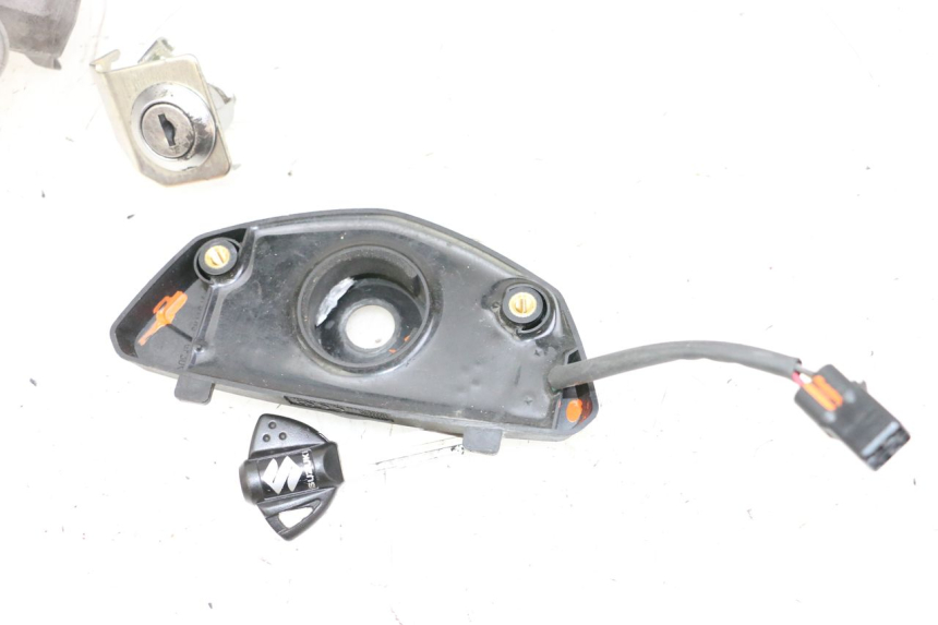 photo de SET SLOTEN SLEUTEL CDI NEIMAN SUZUKI GSR 750 (2011 - 2017) - Gecontroleerd onderdeel
