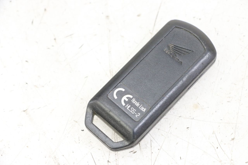 photo de SET SLOTEN, SLEUTEL, CDI, NEIMAN HONDA SH i 300 (2015 - 2020) - Zoom op componenten