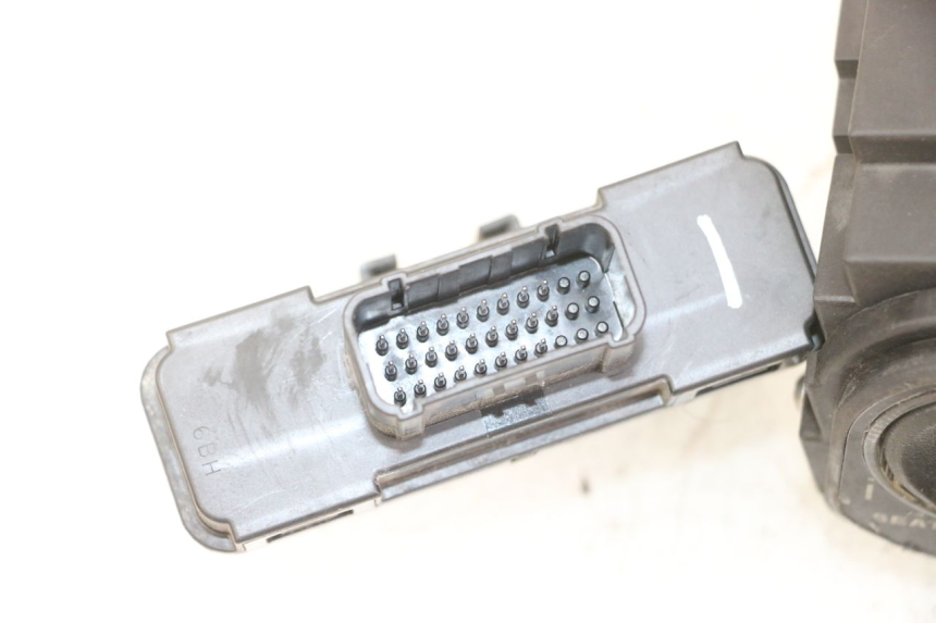 photo de SET SLOTEN, SLEUTEL, CDI, NEIMAN HONDA SH i 300 (2015 - 2020) - Alternatieve hoek