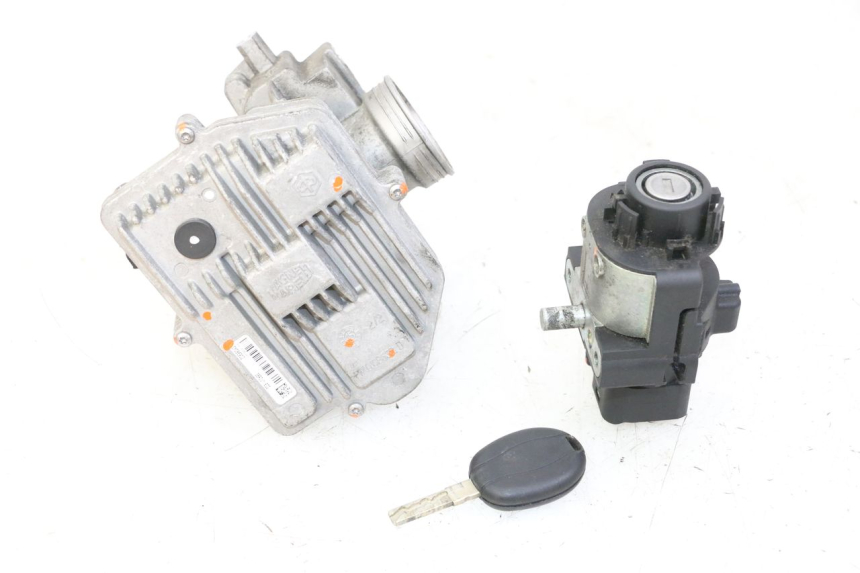 photo de SET SLOTEN, SLEUTEL, CDI, NEIMAN PIAGGIO MP3 500 (2014 - 2017) - Hoofdaanzicht